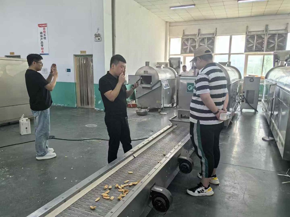 流水線電磁炒貨設(shè)備